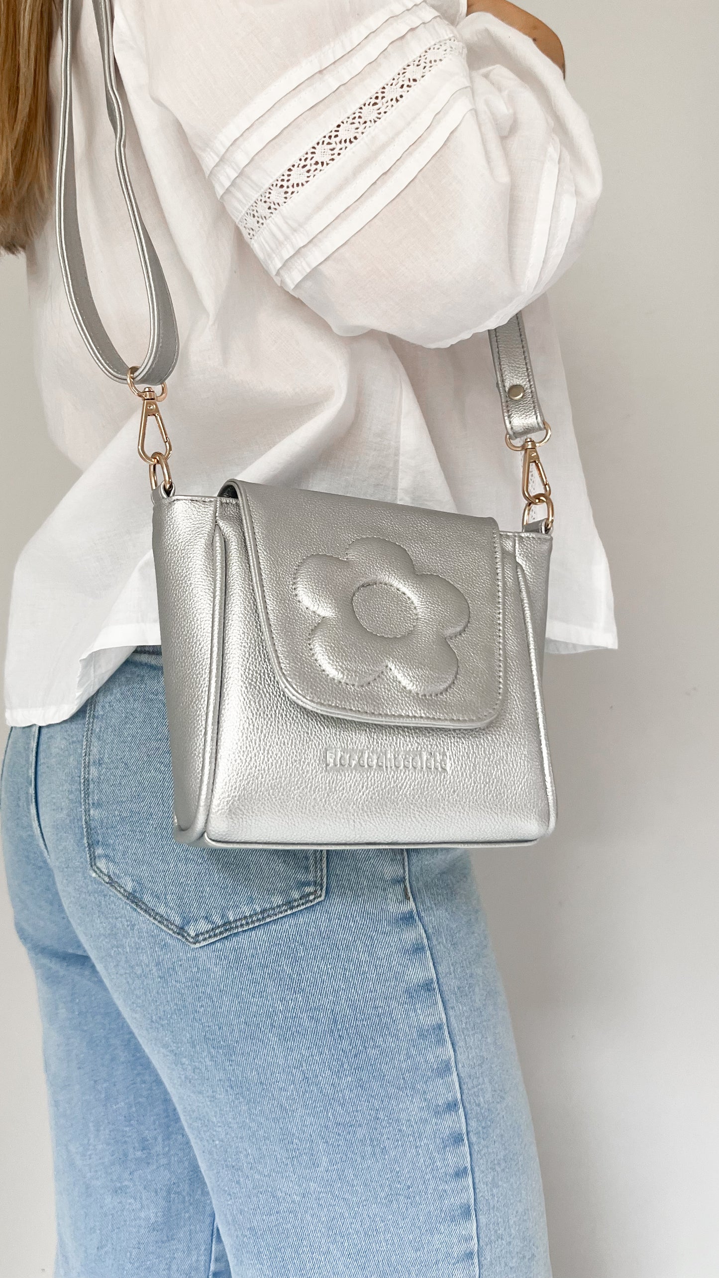 LE FLEUR BANDOLERA PLATA