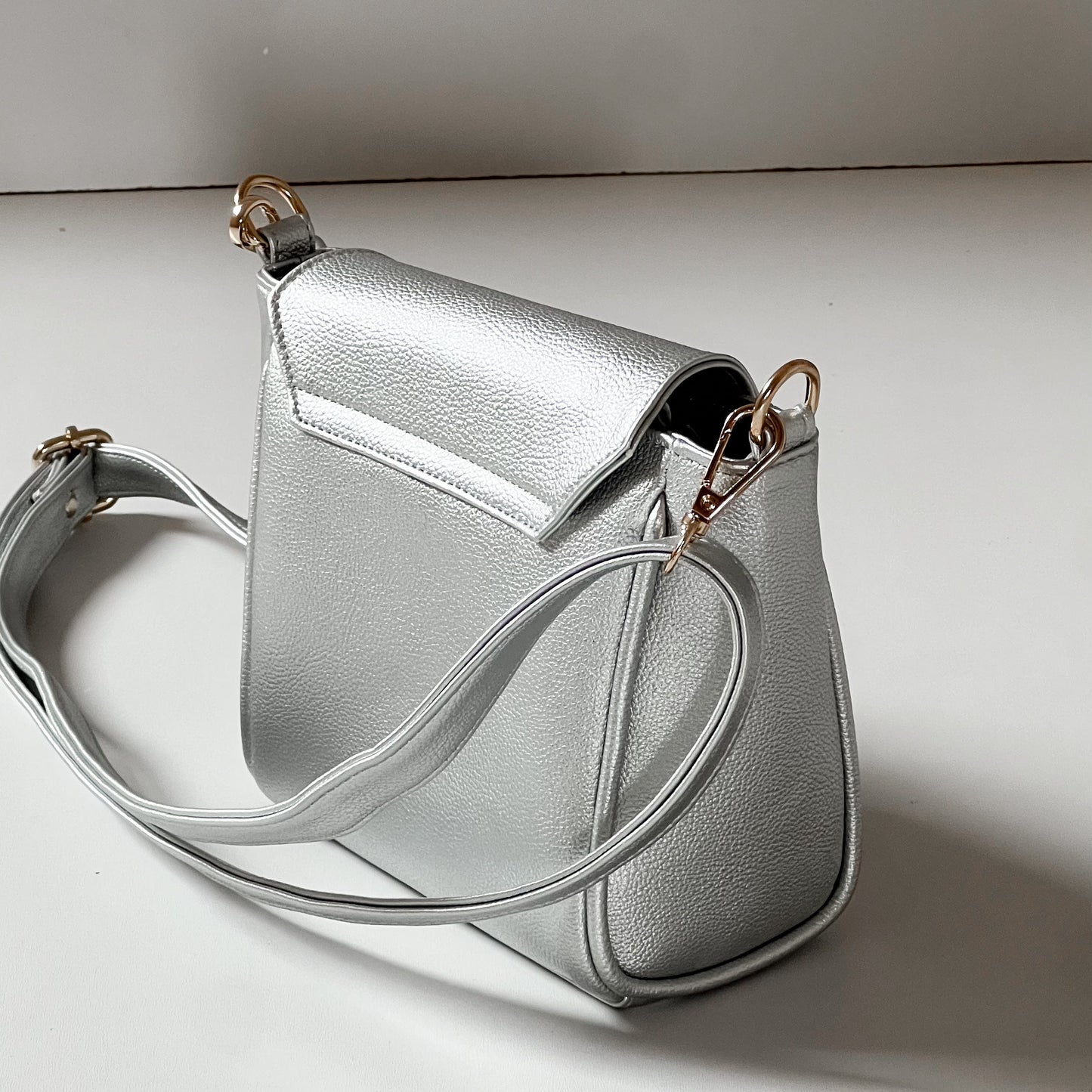 LE FLEUR BANDOLERA PLATA