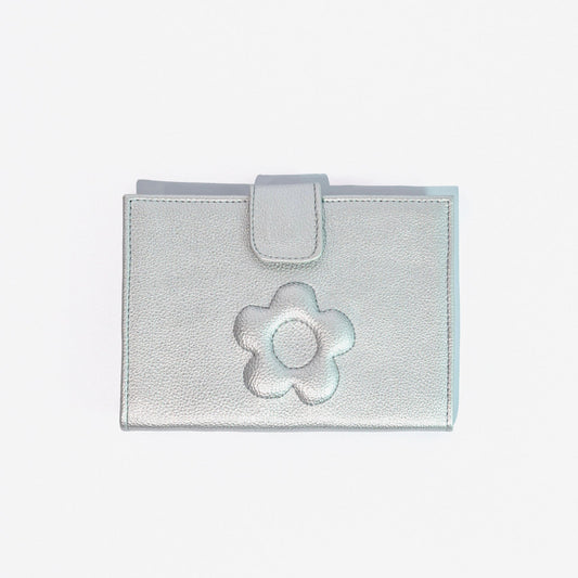LE FLEUR PORTA PASAPORTE PLATA