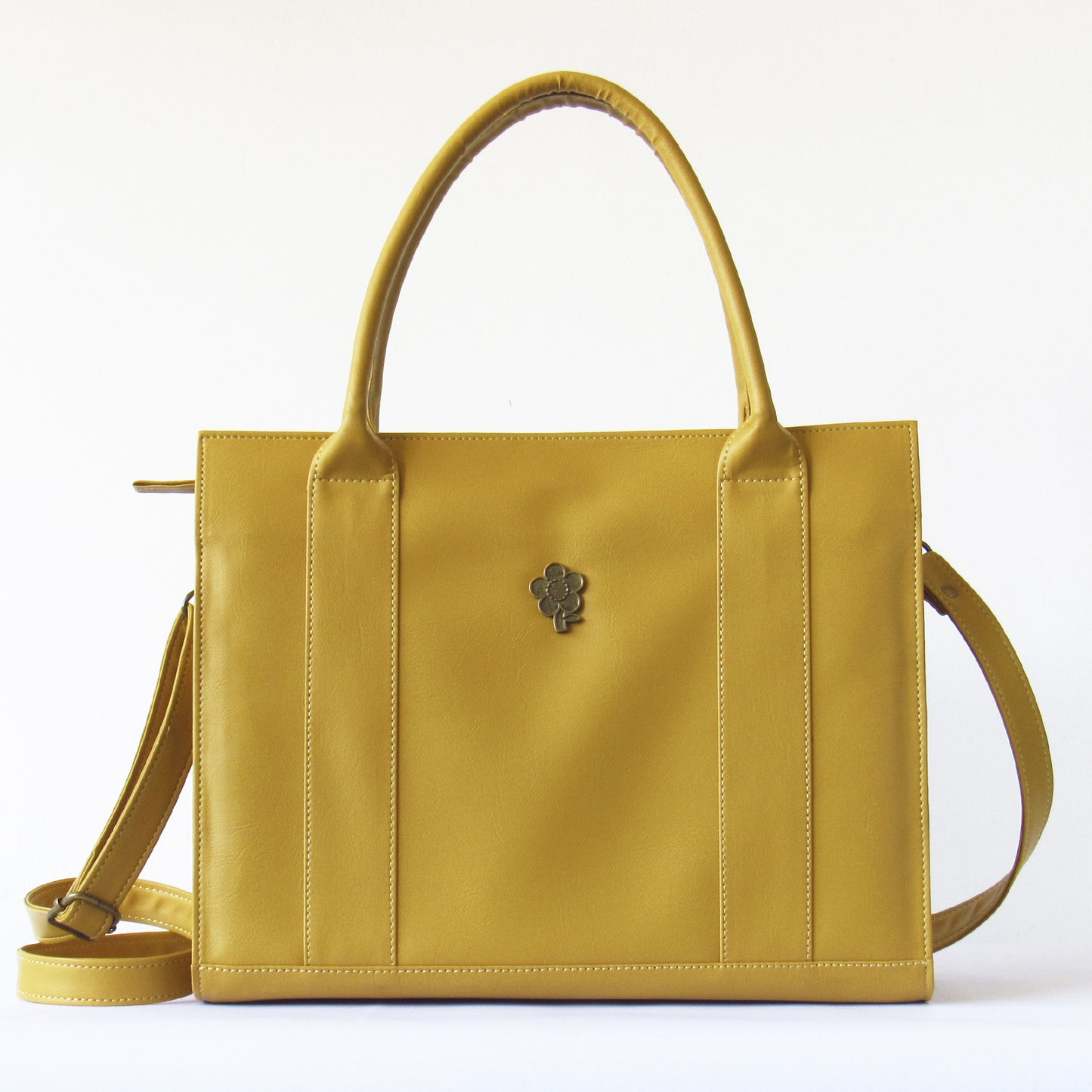 VEINTIDOS SATCHEL MANGO