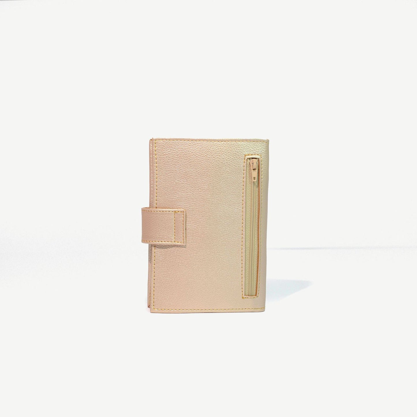 LE FLEUR PORTA PASAPORTE DORADO - CCS